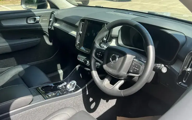 Used Volvo XC40 Ultra 197 HP (144 kW) 2026 SUV