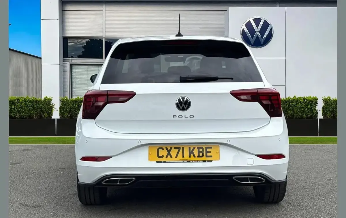 Used VW Polo R-line 95 HP (69 kW) 2021 White Hatchback