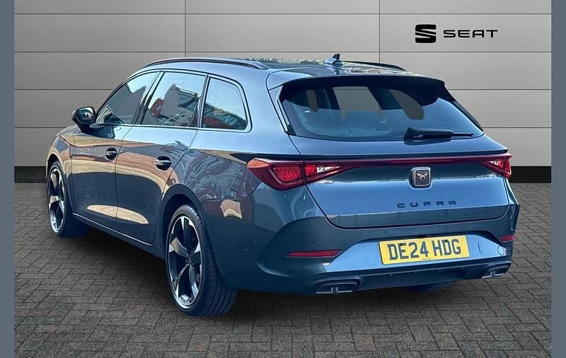 Used Cupra Leon 147 HP (108 kW) 2024 Grey Estate