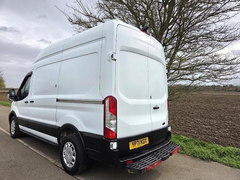 Used Ford Transit Trend 130 HP (95 kW) 2022 White Van