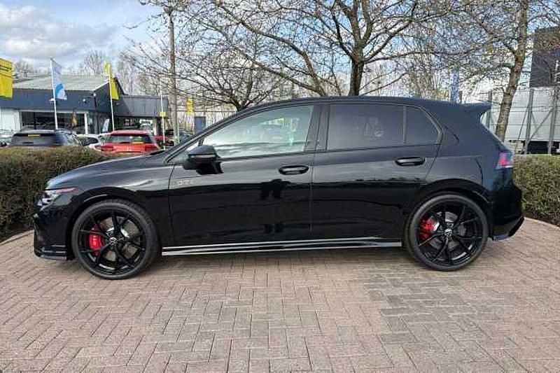 New VW Golf VIII GTI Clubsport 300 HP (220 kW) 2025 Black Hatchback