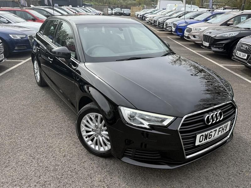 Usado Audi A3 Design 150 HP (110 kW) 2018 Preto Sedan