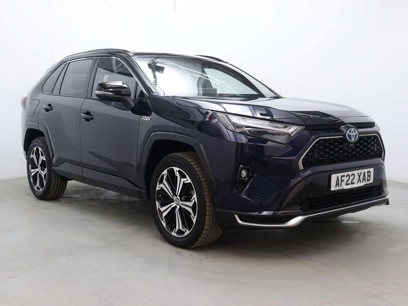 Blue and black Used 2022 Toyota RAV4 Hybrid SUV | £20,417 (Super price) - Image 1/1