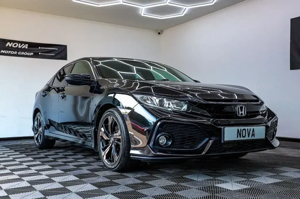 Used Honda Civic SR 129 HP (94 kW) 2017 Black Hatchback