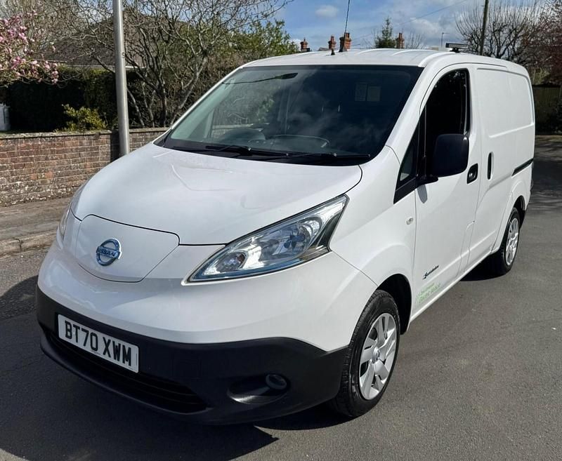 Used Nissan e-NV200 Acenta 80 kW (109 HP) 2020 White MPV