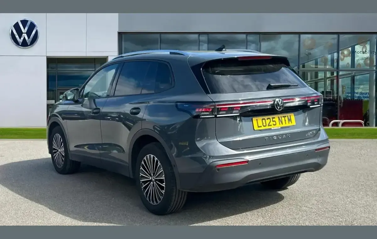 Used VW Tiguan Match 128 HP (94 kW) 2025 Grey SUV