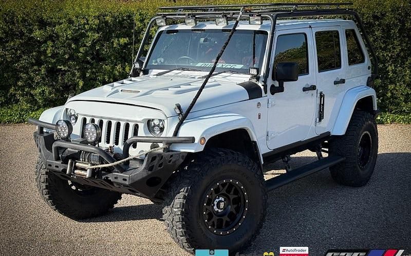 Used Jeep Wrangler Sahara 200 HP (147 kW) 2018 SUV