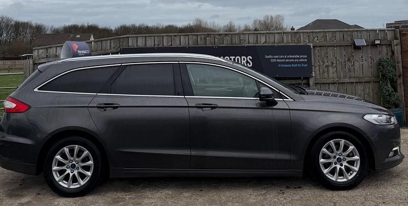 Używany Ford Mondeo Titanium 120 KM (88 kW) 2017 Szary Kombi