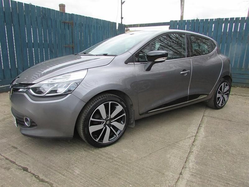 Used Renault Clio IV Dynamique 90 HP (66 kW) 2014 Grey Hatchback
