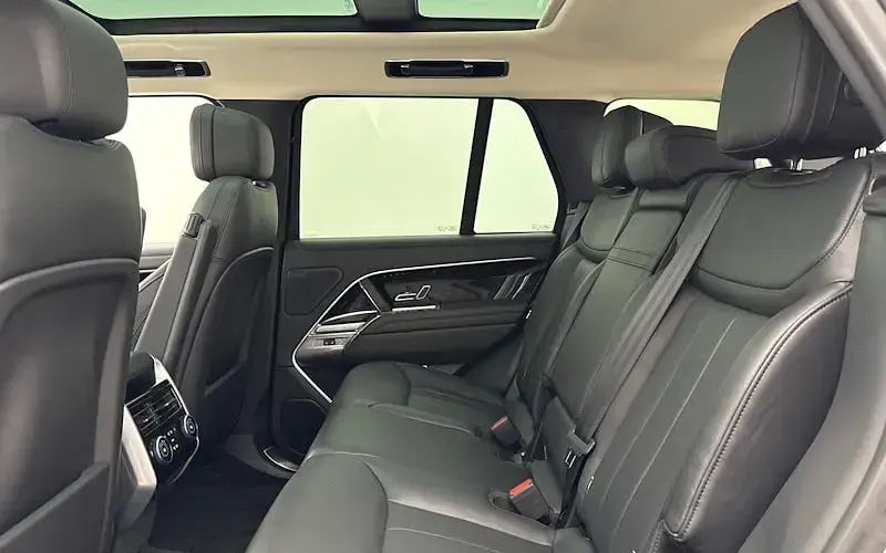 Used Land Rover Range Rover HSE 460 HP (338 kW) 2026 SUV