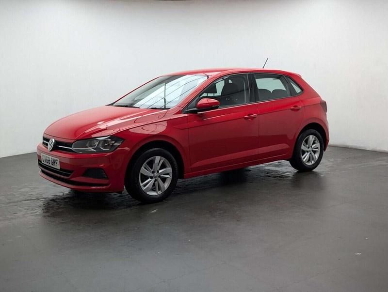 Used VW Polo SE 95 HP (69 kW) 2018 Red Hatchback