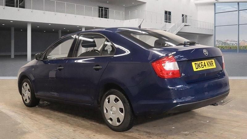 Used Skoda Rapid 2014 Blue Hatchback