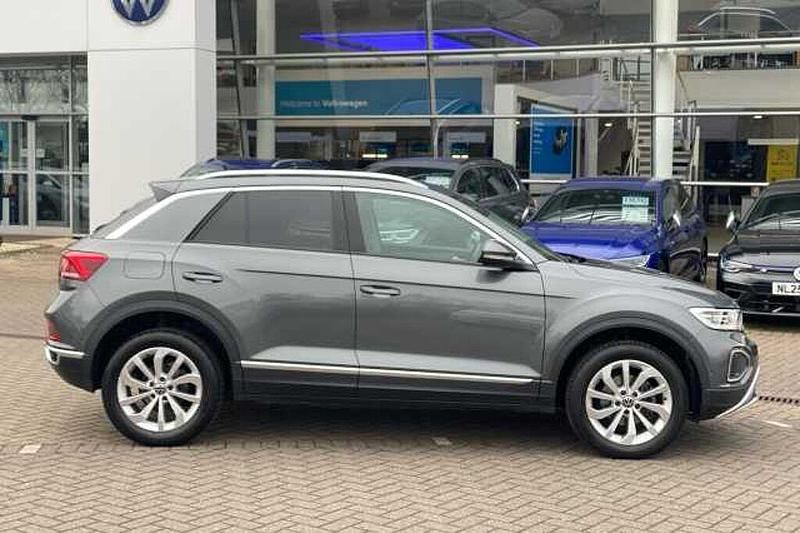 Used VW T-Roc 110 HP (80 kW) 2023 SUV