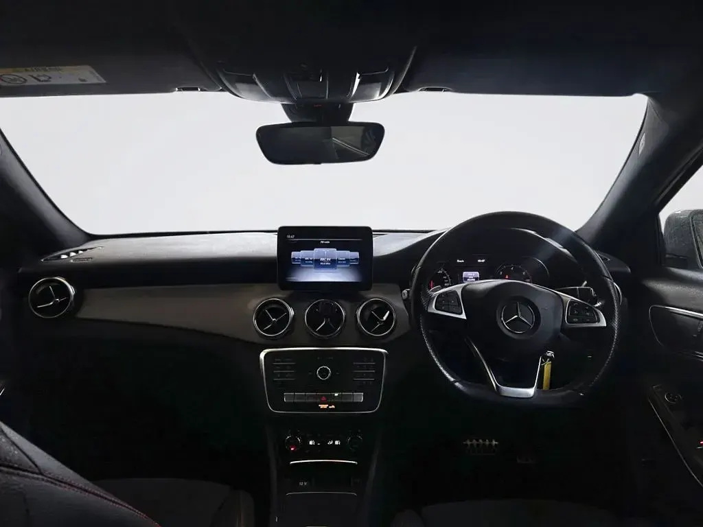 Used Mercedes GLA200 AMG line 136 HP (100 kW) 2018 Grey SUV