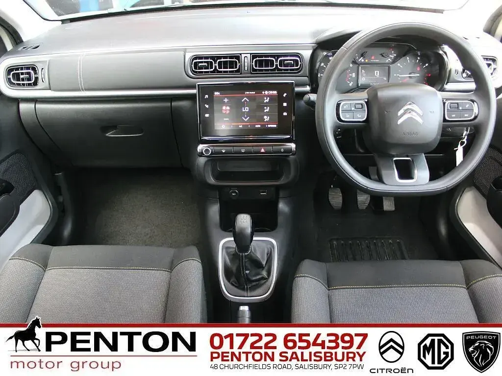 Used Citroën C3 PureTech 82 HP (60 kW) 2023 Beige Hatchback