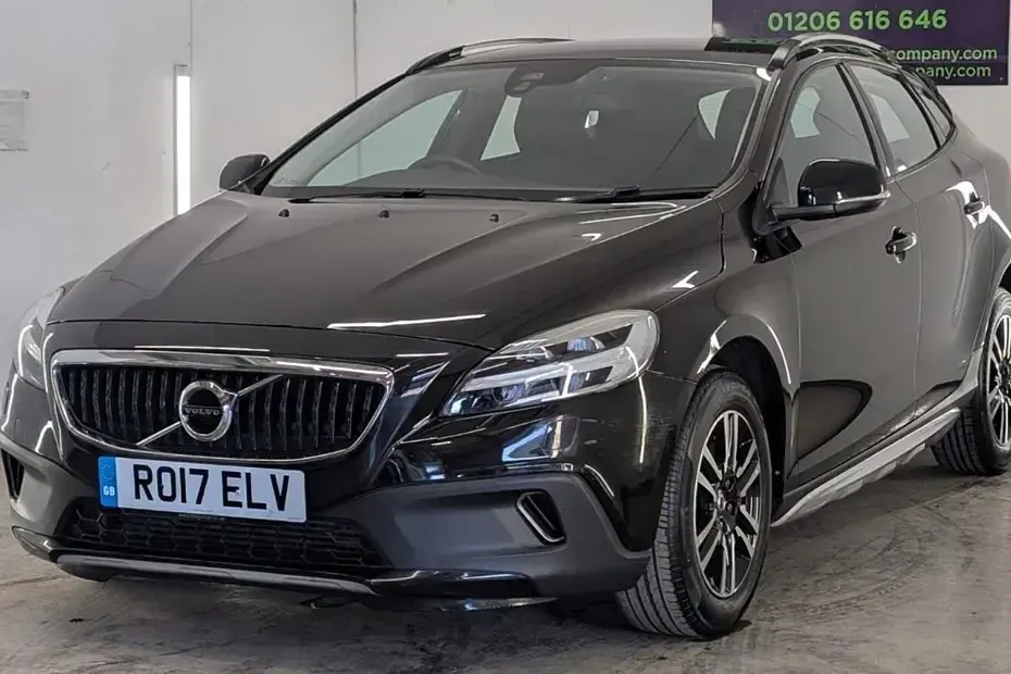 Usado Volvo V40 CC Plus 152 HP (111 kW) 2017 Carrinha