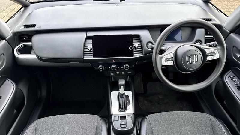 Used Honda Jazz Hybrid 109 HP (80 kW) 2023 Blue Hatchback