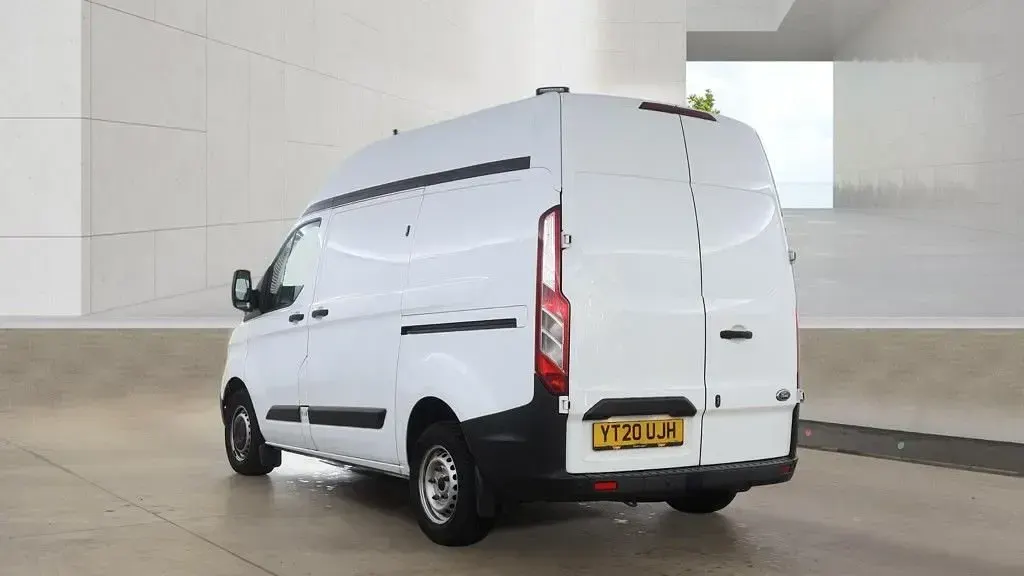 Used Ford Transit Custom 105 HP (77 kW) 2020 White Van