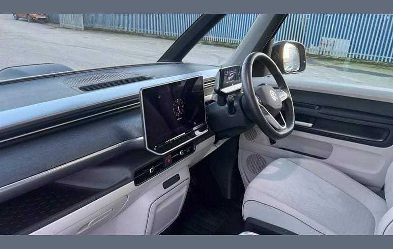 Used VW ID. Buzz Pro 210 kW (286 HP) 2025 Green MPV