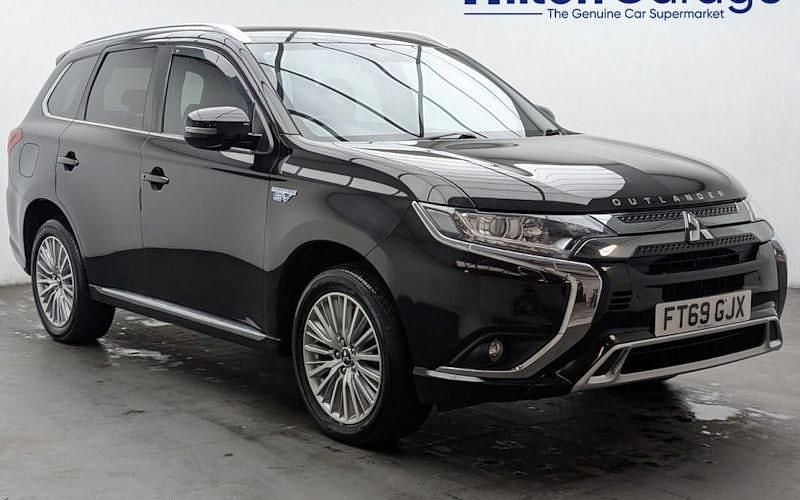 Used Mitsubishi Outlander P-HEV 224 HP (164 kW) 2020 Black Estate