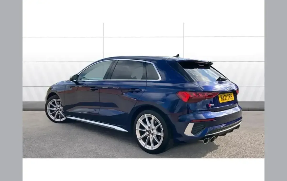 Used Audi S3 Sportback Comfort 310 HP (228 kW) 2021 Blue Hatchback