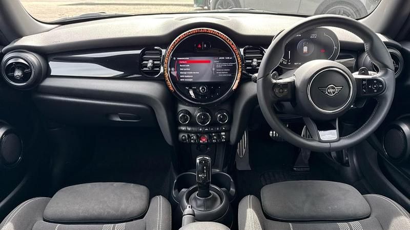 Usado Mini Cooper S Hatch 176 HP (129 kW) 2023 Preto Citadino