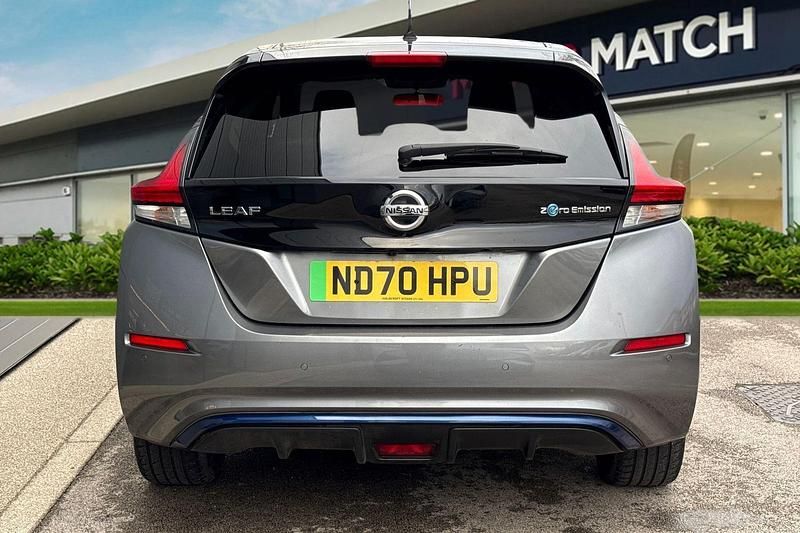 Used Nissan Leaf N-Connecta 110 kW (150 HP) 2020 Grey Hatchback