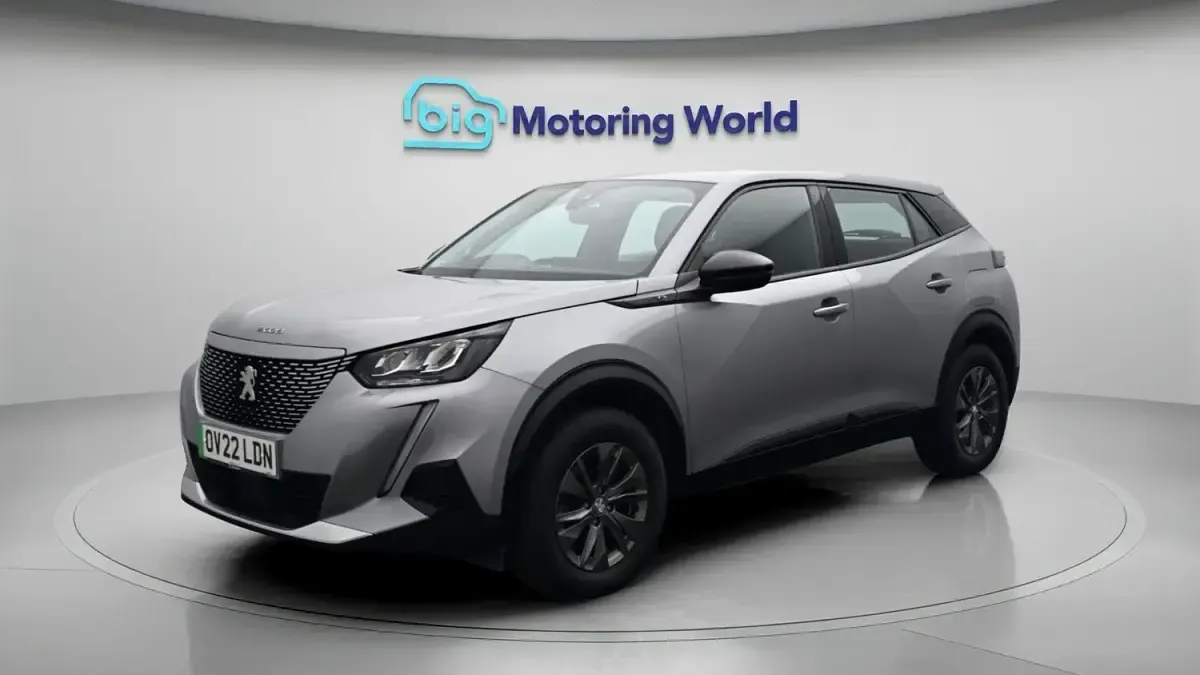 Used Peugeot e-2008 Active Premium 100 kW (136 HP) 2022 Grey SUV
