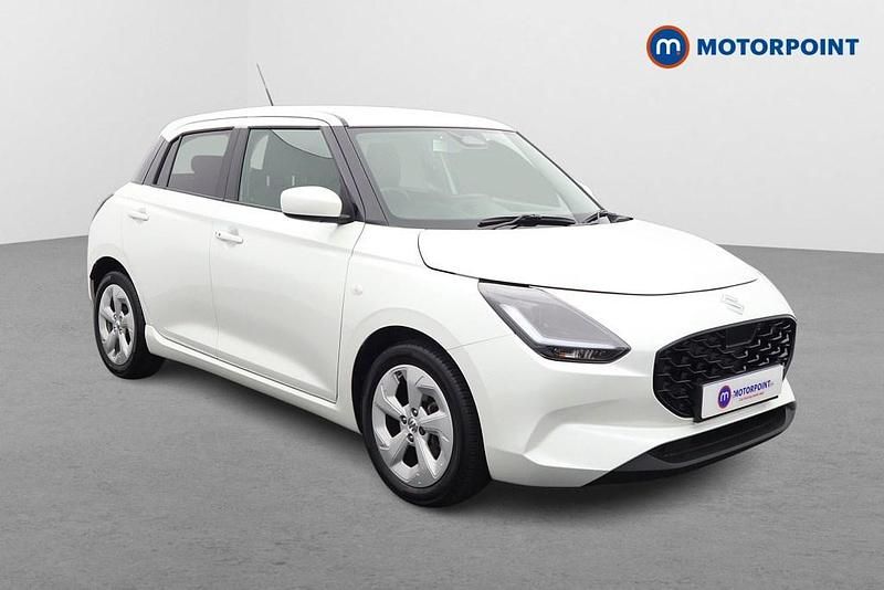 White Used 2025 Suzuki Swift Hatchback | £15,349 (Fair price) - Image 1/4