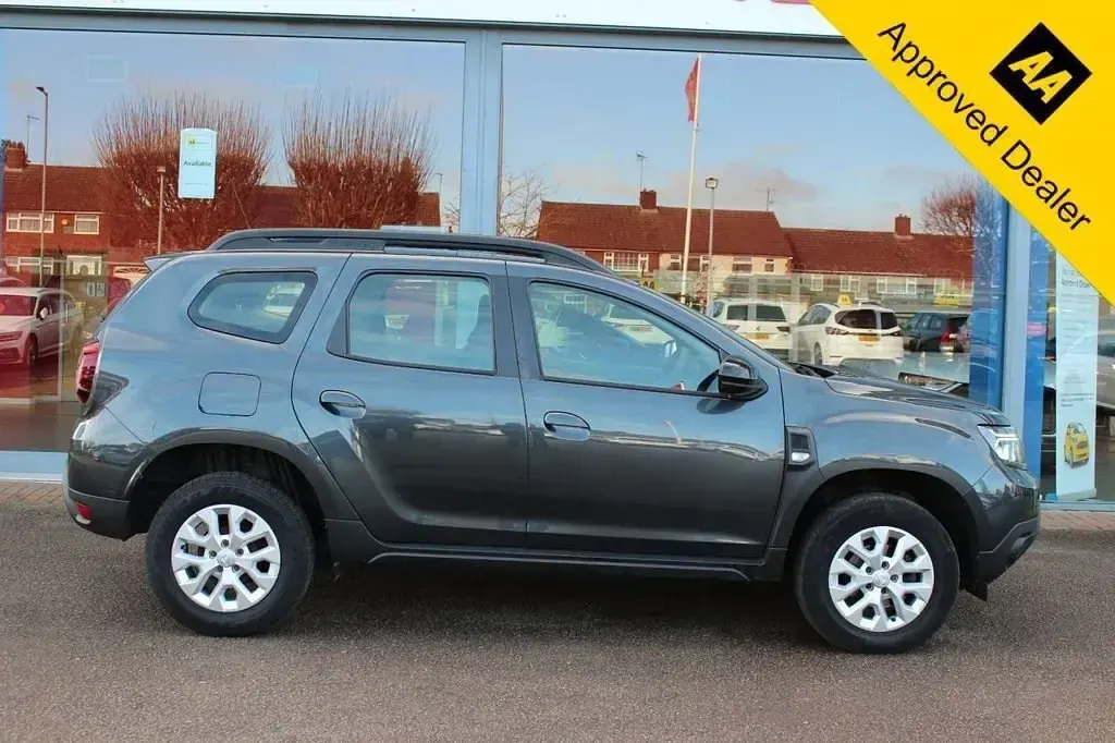 Second-hand Dacia Duster Comfort 100 CP (73 kW) 2022 Gri SUV