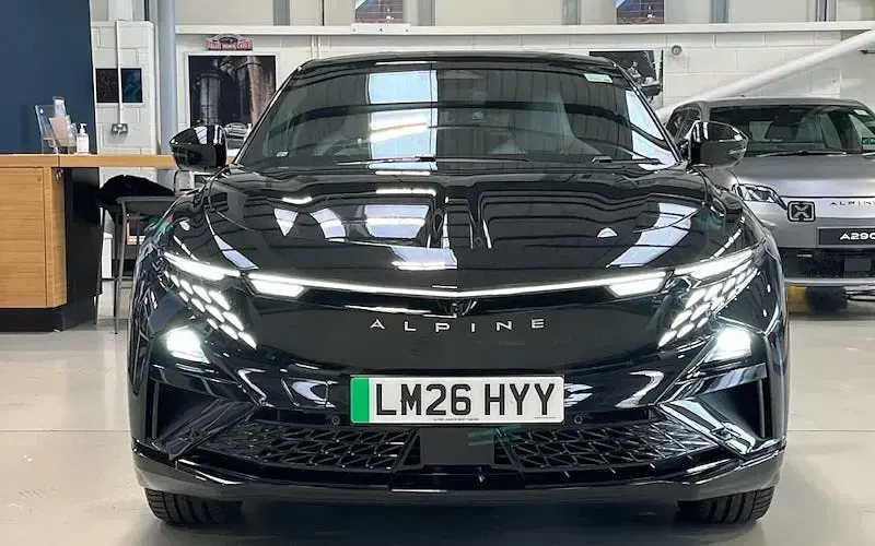 New Alpine A390 294 kW (400 HP) 2026 SUV