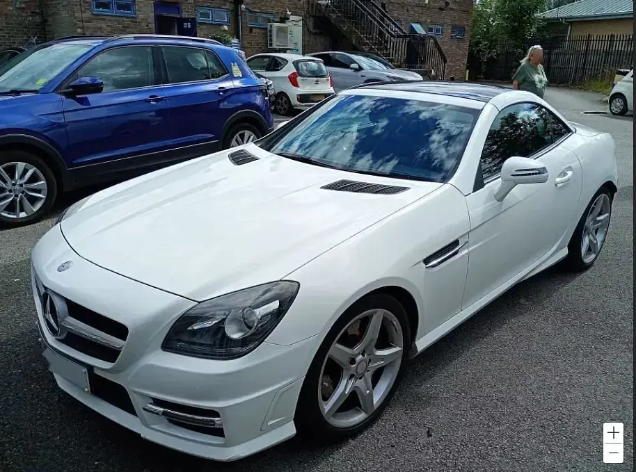 Used Mercedes SLK250 AMG 204 HP (150 kW) 2014 White Cabriolet