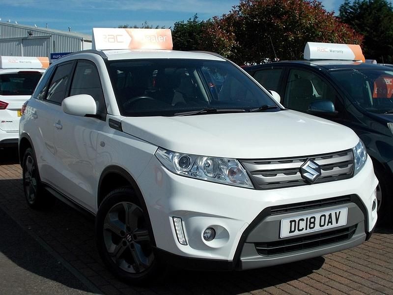 Superior white Used 2018 Suzuki Vitara SZ-T SUV | £10,495 (Fair price) - Image 1/4