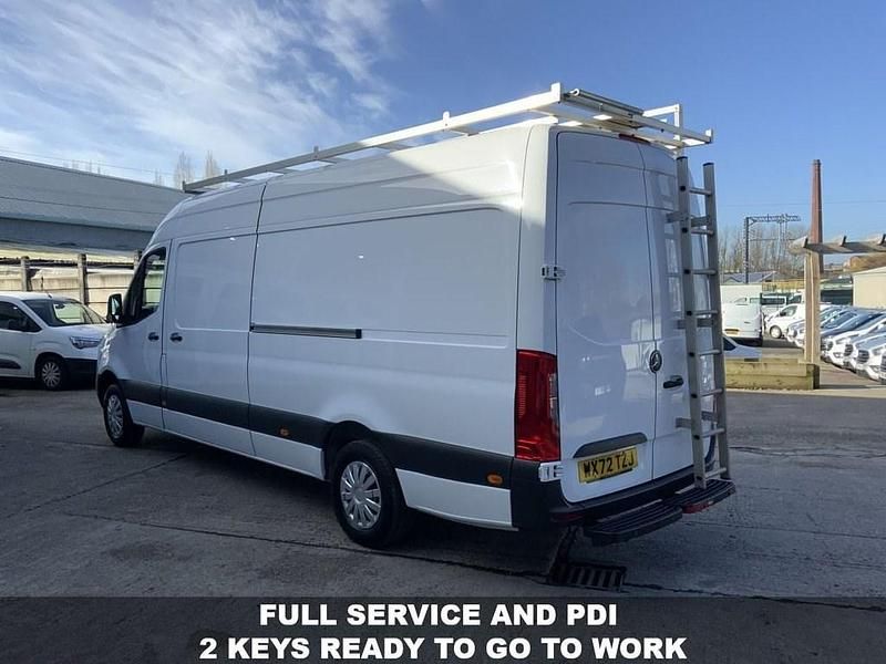 Begagnad Mercedes Sprinter Progressive 150 HK (110 kW) 2022 Vit Van
