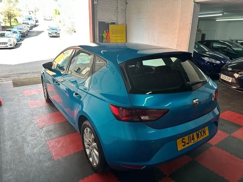 Used Seat Leon Ecomotive 110 HP (80 kW) 2014 Blue Hatchback