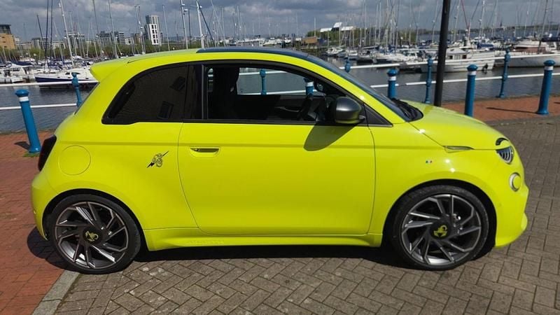 Used Abarth 500e 114 kW (155 HP) 2024 Green Hatchback