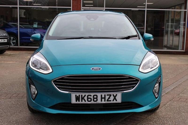 Used Ford Fiesta Zetec 100 HP (73 kW) 2018 Blue Hatchback