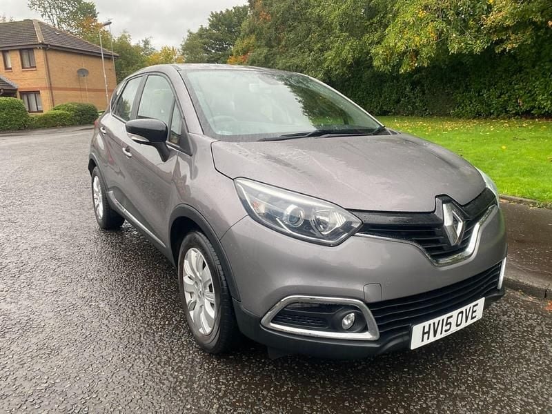 Grey Used 2015 Renault Captur Expression+ SUV | £3,950 (Super price) - Image 1/4