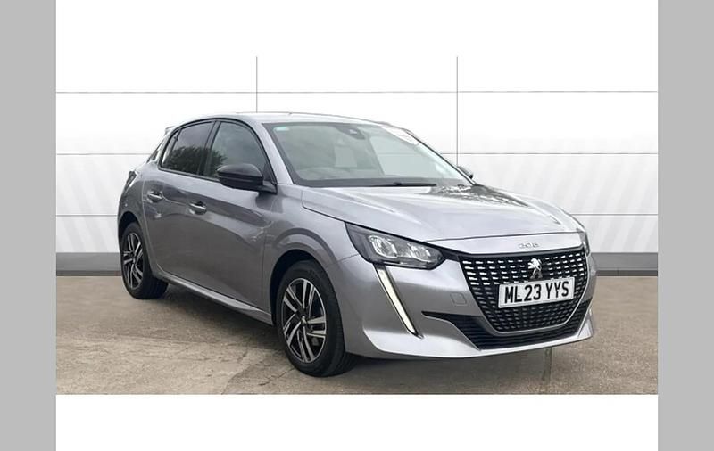 Second-hand Peugeot 208 Allure+ 102 CP (75 kW) 2023 Hatchback
