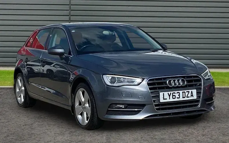 Usado Audi A3 Sportback Sport 122 HP (89 kW) 2013 Citadino