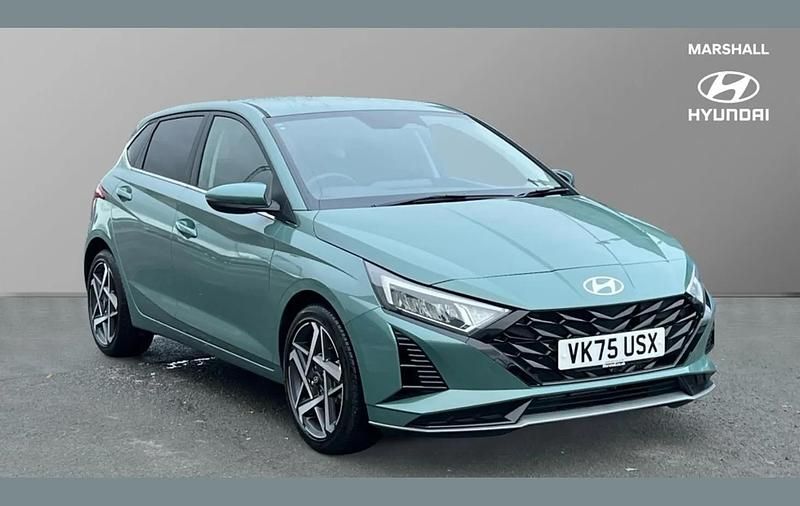 New Hyundai i20 Premium 100 HP (73 kW) 2025 Mangrove green Hatchback