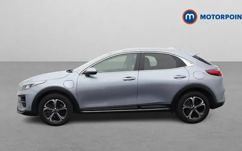 Usado Kia XCeed 141 HP (103 kW) 2021 Prateado SUV