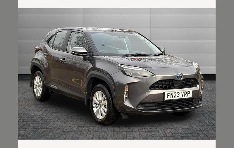 Grey Used 2023 Toyota Yaris Cross SUV | £20,895 (Good price) - Image 1/3