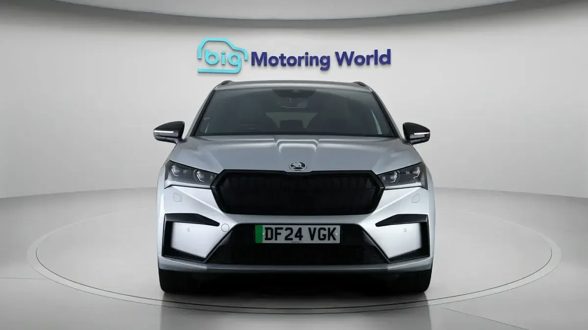 Used Skoda Enyaq iV SportlinePlus 210 kW (286 HP) 2024 Silver SUV