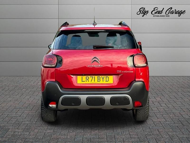 Used Citroën C3 Aircross PureTech 108 HP (79 kW) 2021 Red SUV