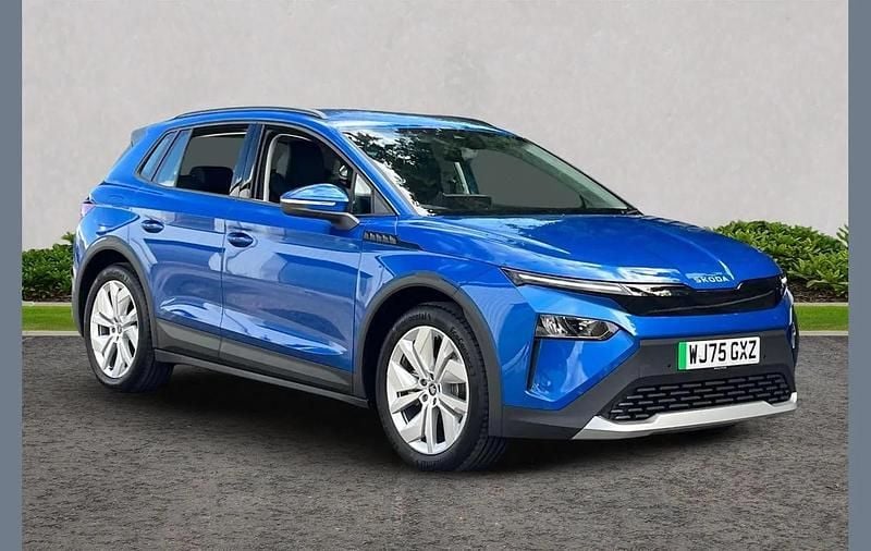 Blue Used 2025 Skoda Elroq SE L SUV | £28,927 (A bit pricey) - Image 1/3