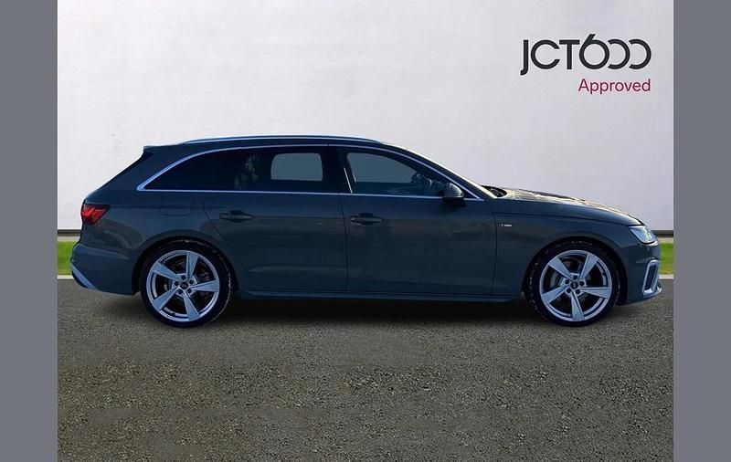 Used Audi A4 S-Line 200 HP (147 kW) 2024 Grey Estate