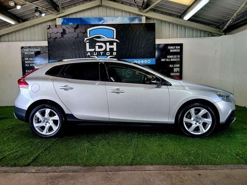 Used Volvo V40 2013 Silver Hatchback