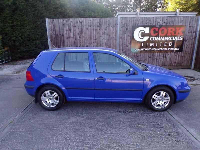 Usado VW Golf IV S 2002 Azul Citadino