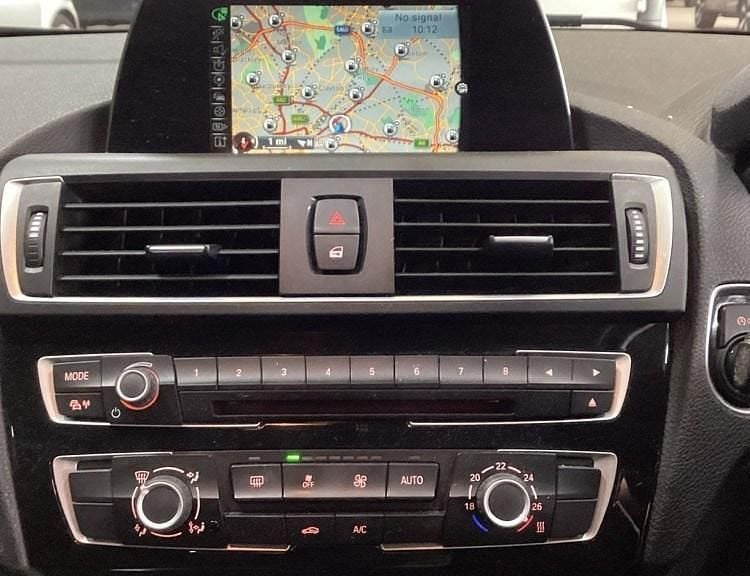 Used BMW 116 Efficient Dynamics 2017 Alpine white Hatchback